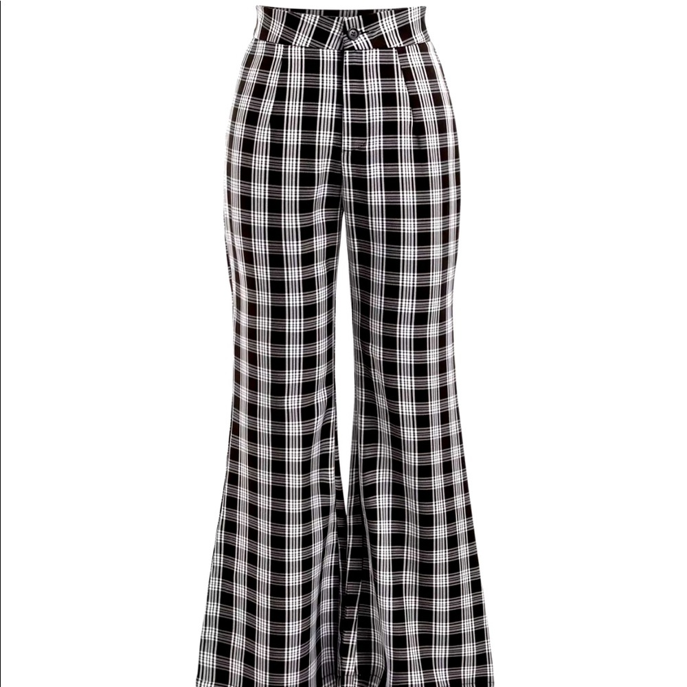NWT RETRO BLACK AND WHITE PLAID FLARES/BELL BOTTOMS